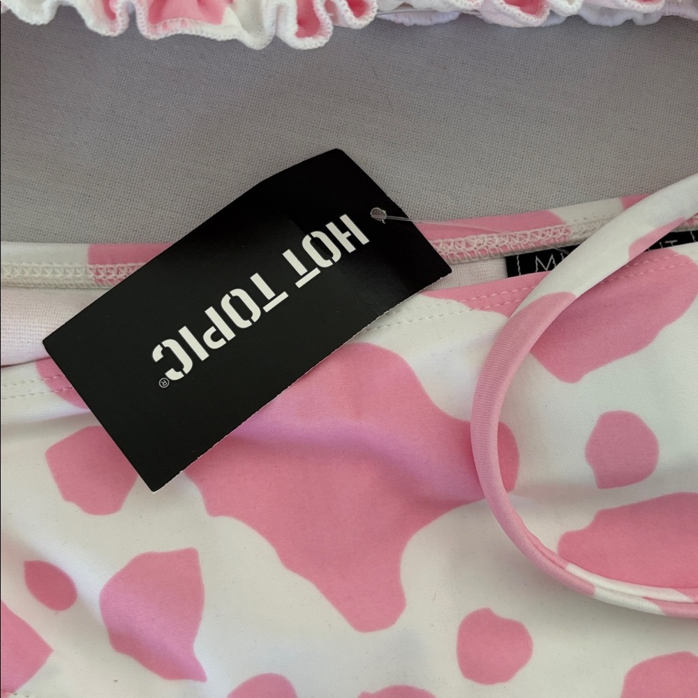 Hot Topic NWT two piece bathing suit . Really cute! - Picture 2 of 4